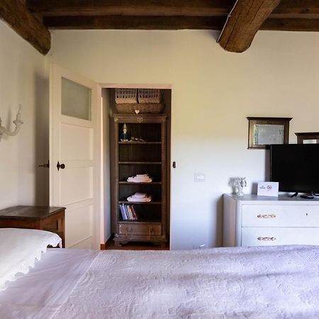 La Marcona Apartment Serramazzoni Luaran gambar