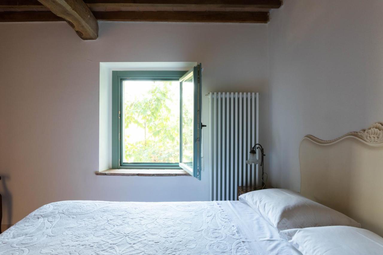 La Marcona Apartment Serramazzoni Luaran gambar