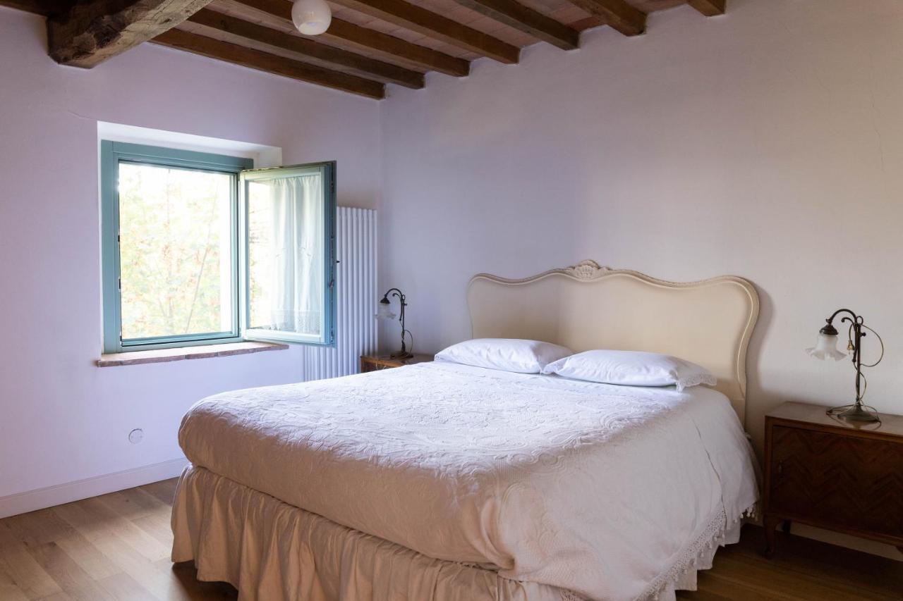 La Marcona Apartment Serramazzoni Luaran gambar