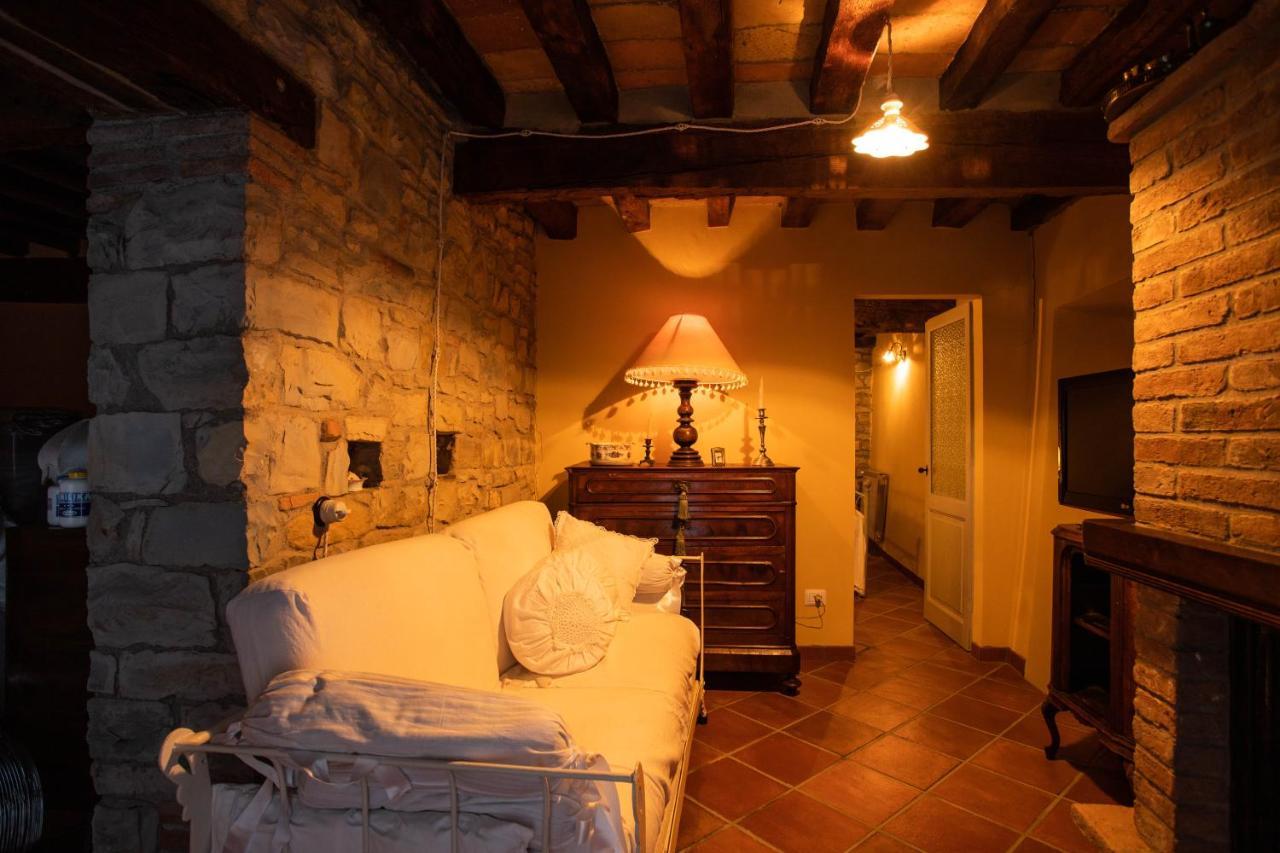 La Marcona Apartment Serramazzoni Luaran gambar