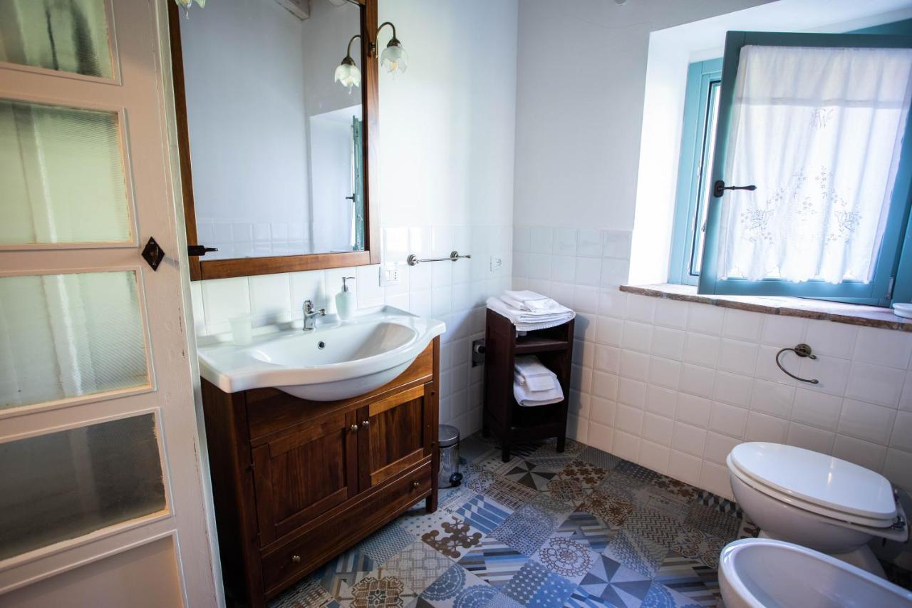 La Marcona Apartment Serramazzoni Luaran gambar