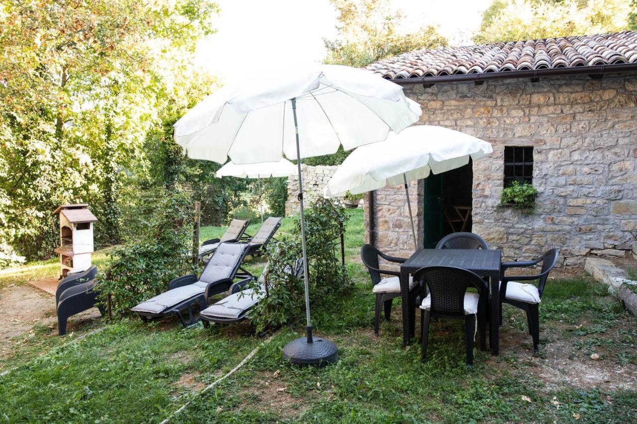 La Marcona Apartment Serramazzoni Luaran gambar