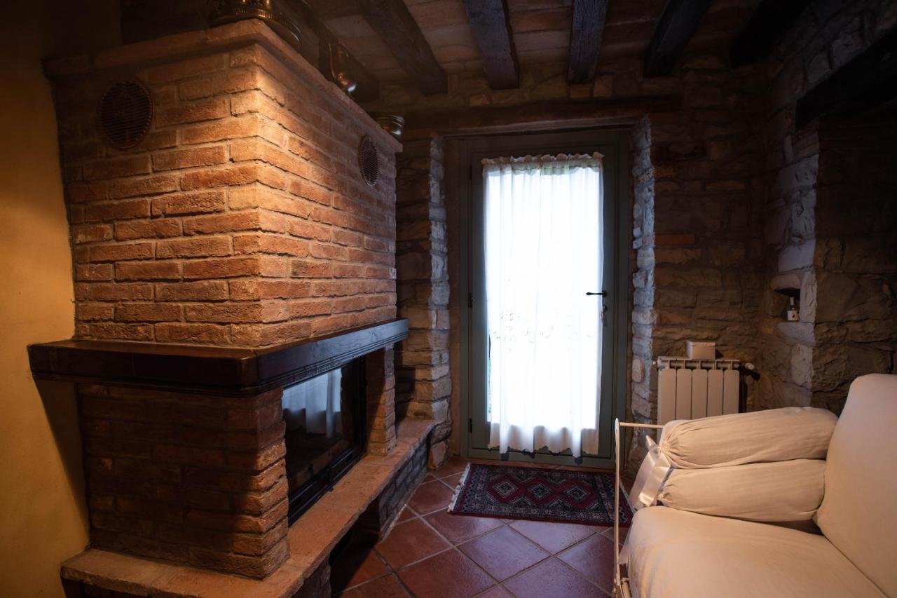 La Marcona Apartment Serramazzoni Luaran gambar