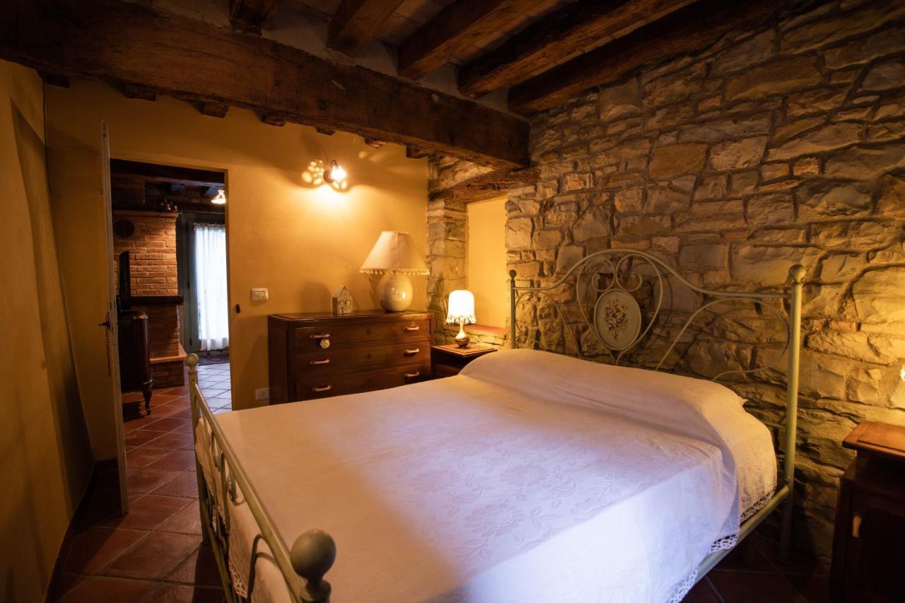 La Marcona Apartment Serramazzoni Luaran gambar