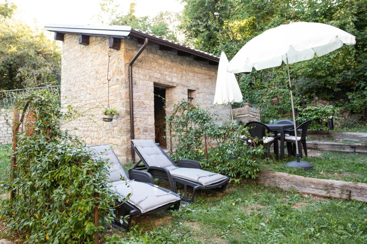 La Marcona Apartment Serramazzoni Luaran gambar