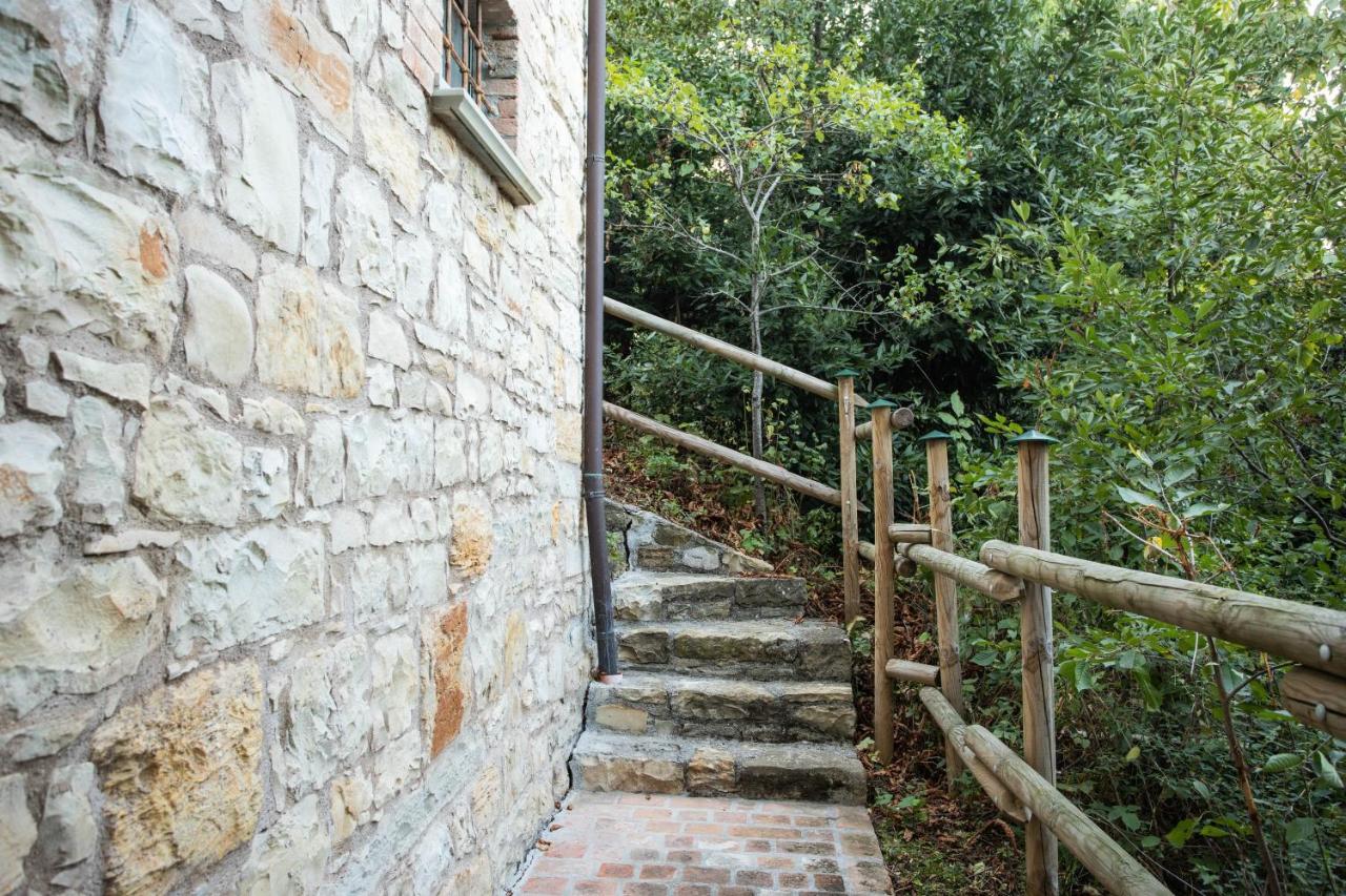La Marcona Apartment Serramazzoni Luaran gambar